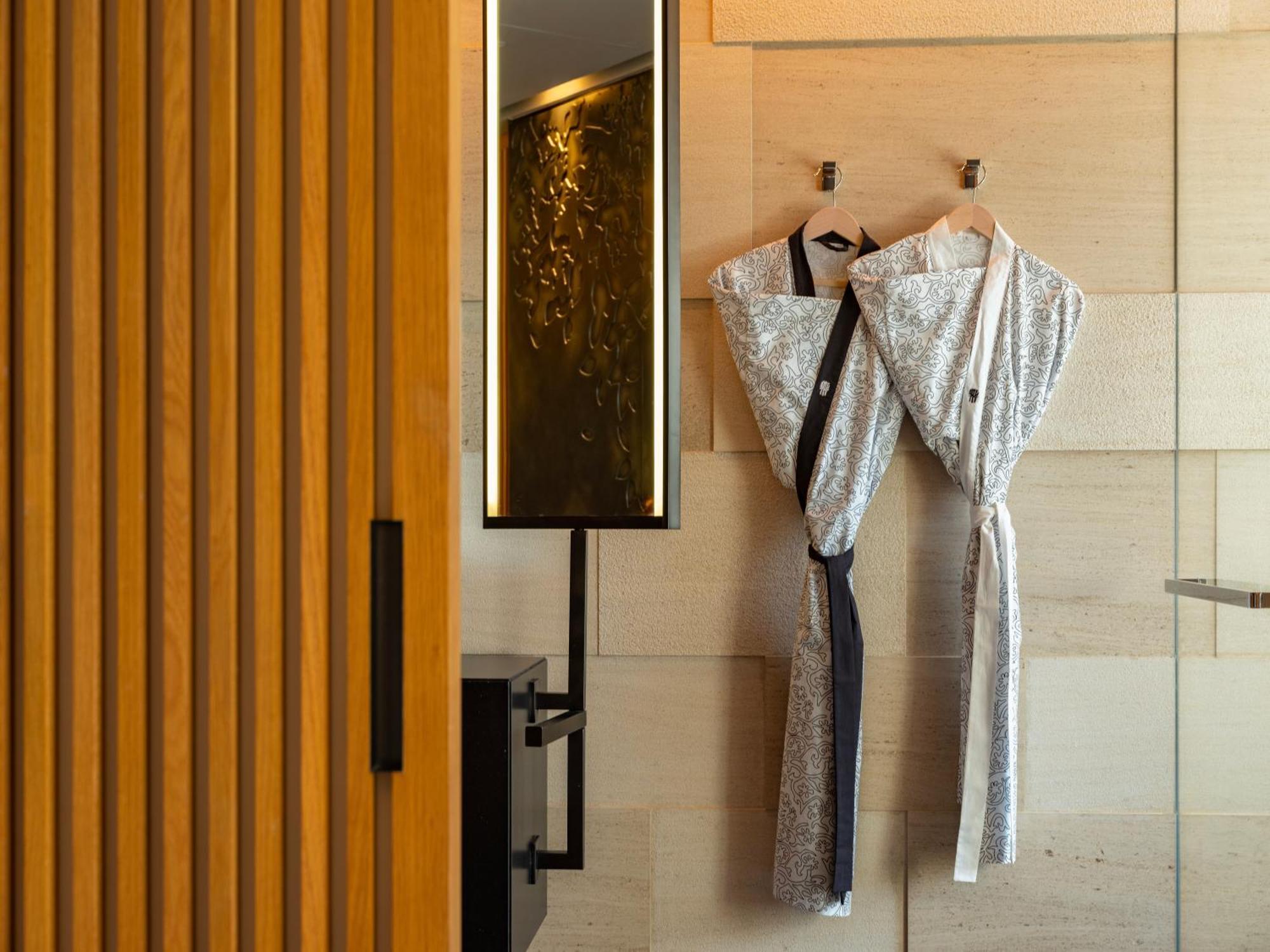 Hotel Banyan Tree At Bluewaters 5*