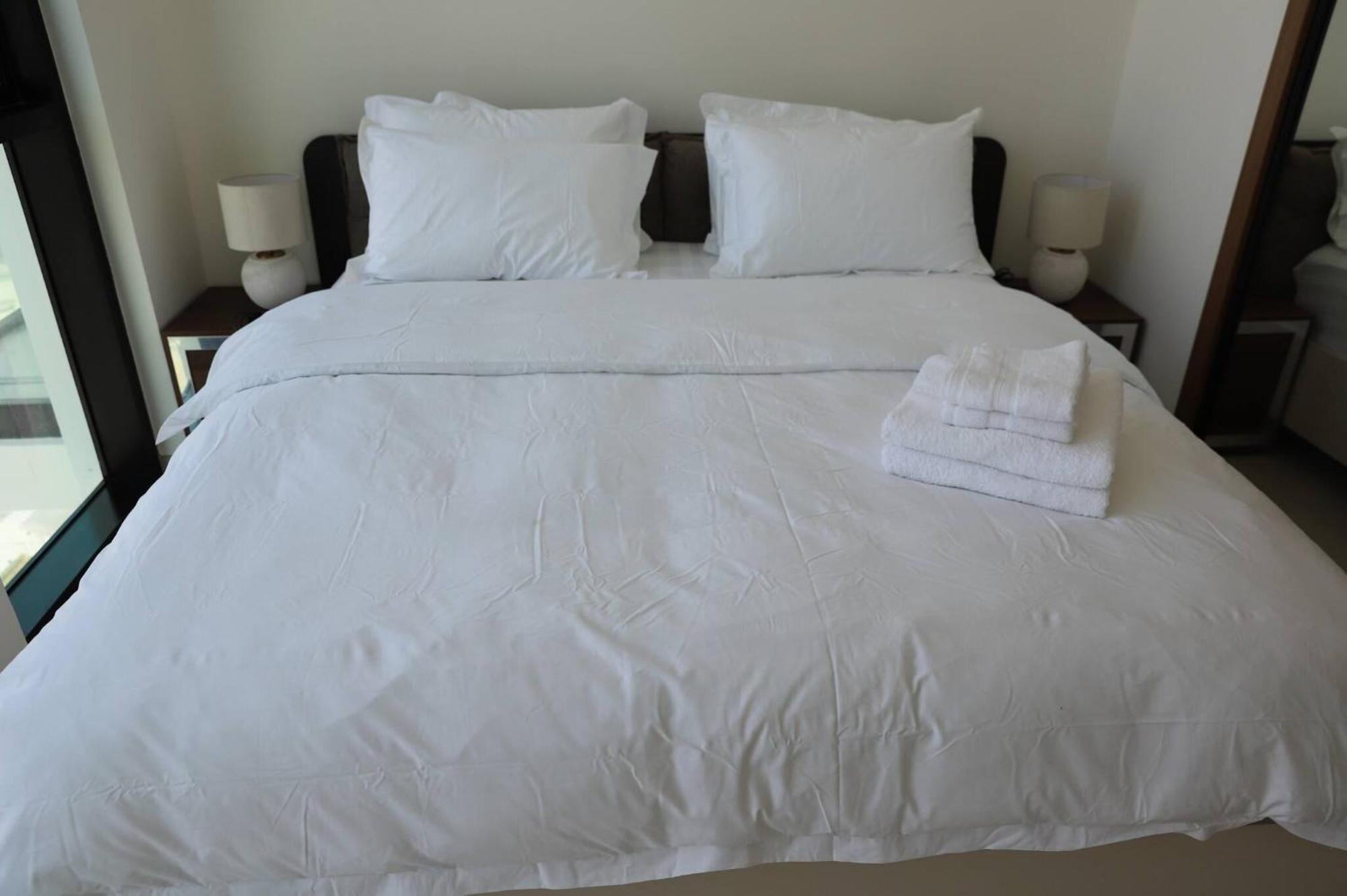 Apartment Serene With Private Indoor Pool Dubai