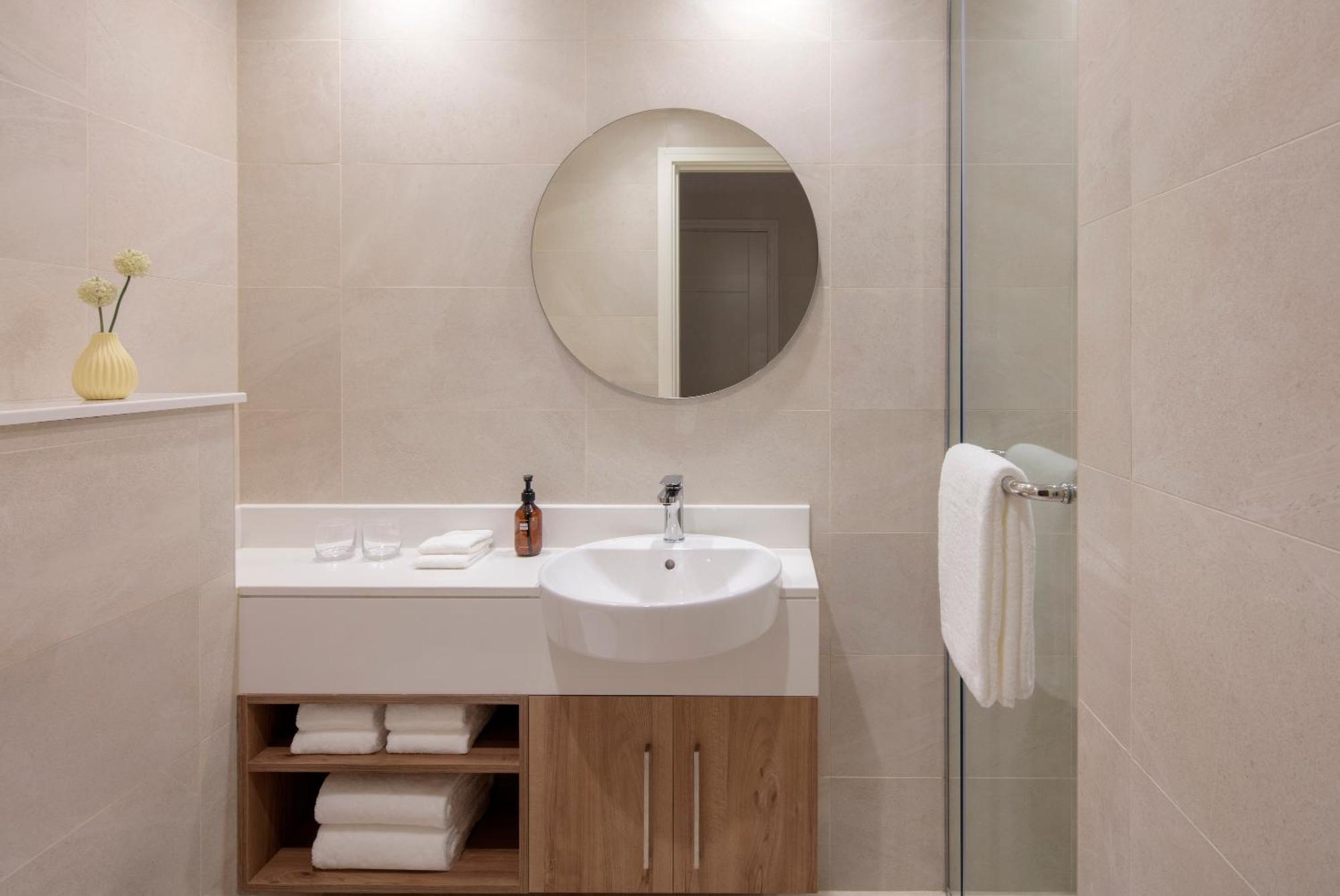 Hotel Staybridge Financial Centre By Ihg