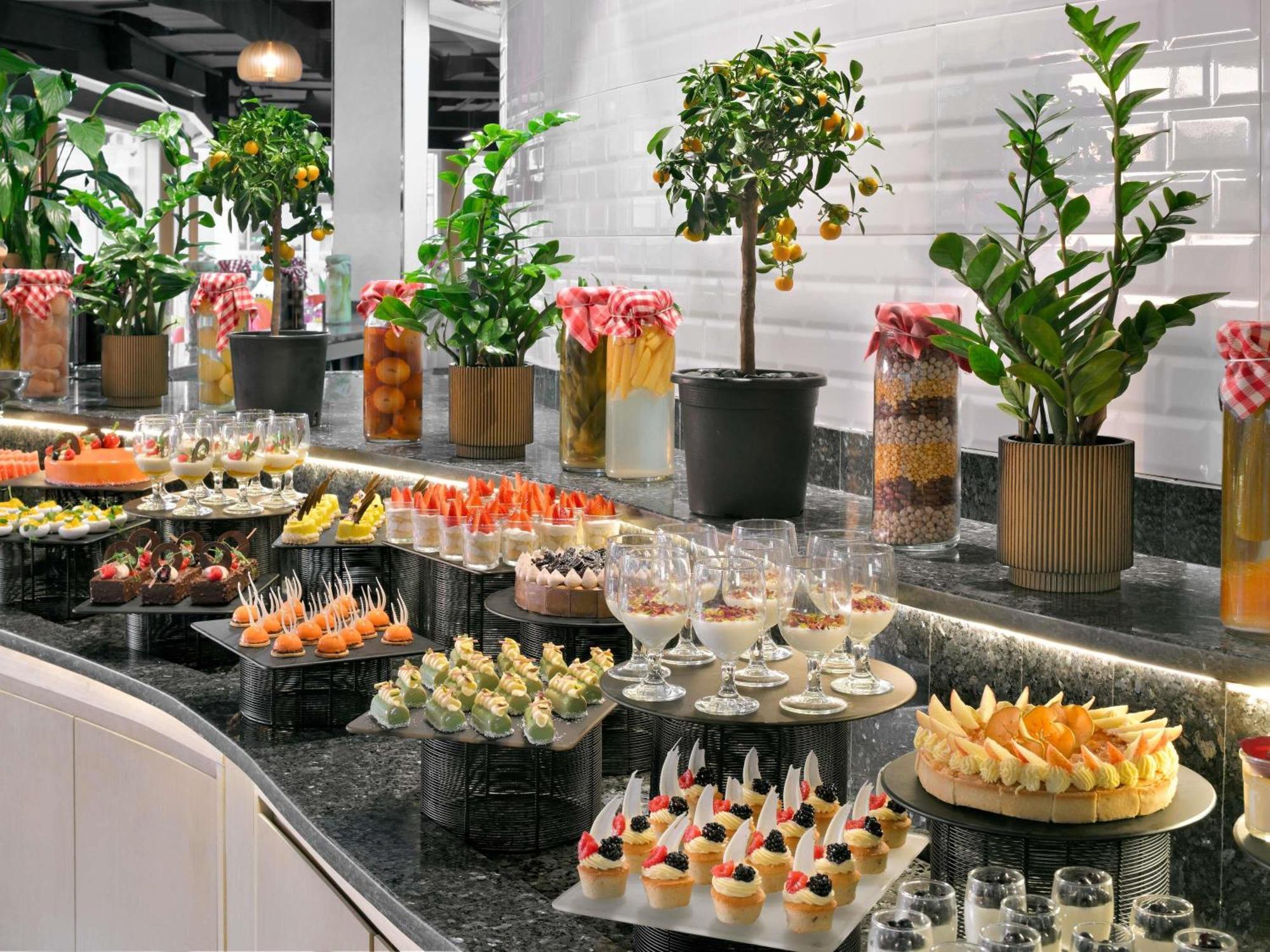 Hotel Swissotel Al Murooj 5*