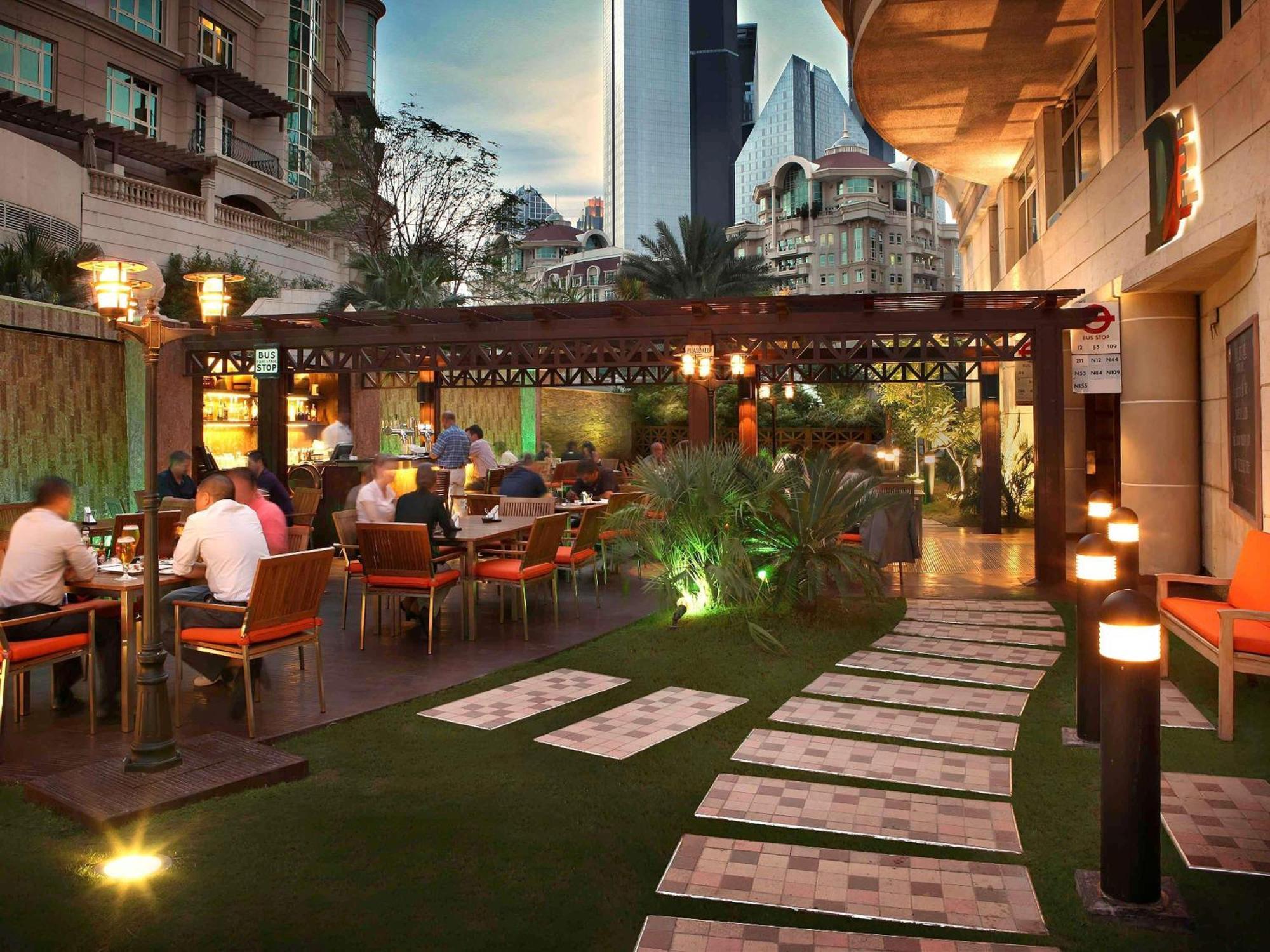 Swissotel Al Murooj