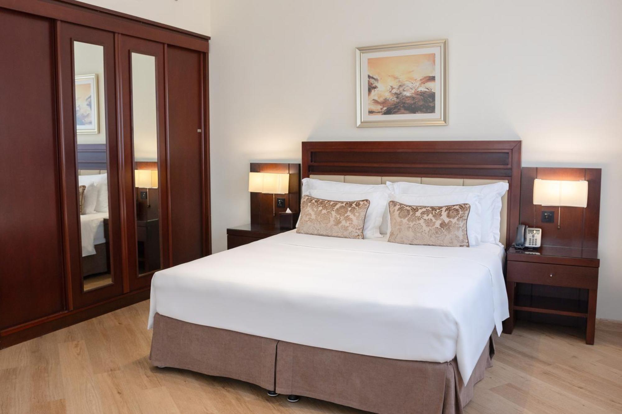 Grand Millennium Hotel 5*