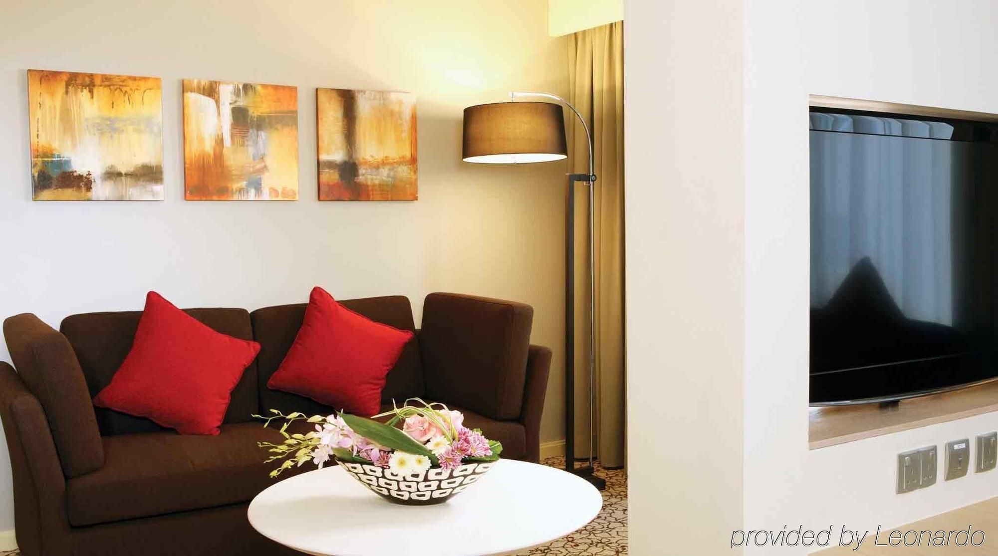 Novotel Mall Avenue Hotel