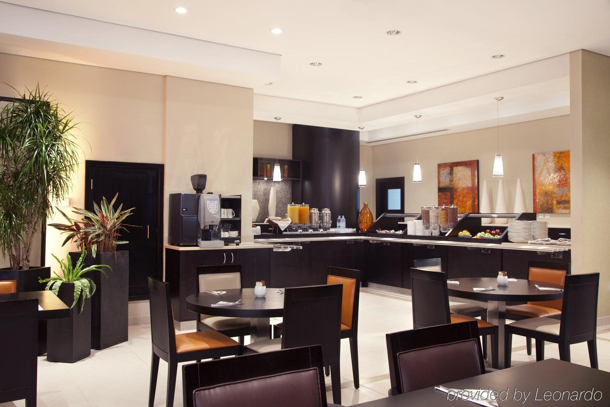 Express Safa Park By Ihg Hotel