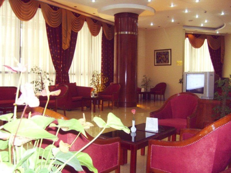 Lavender Deira