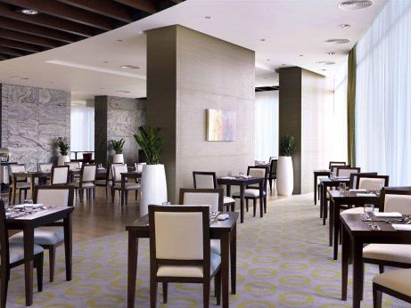 Hotel Millennium Downtown Dubai