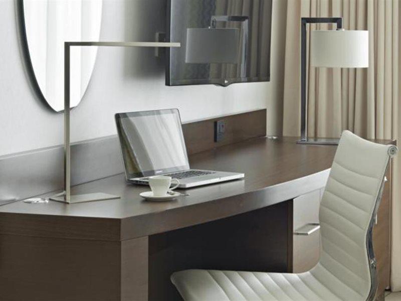 Hyatt Place Baniyas Square Hotel 4*
