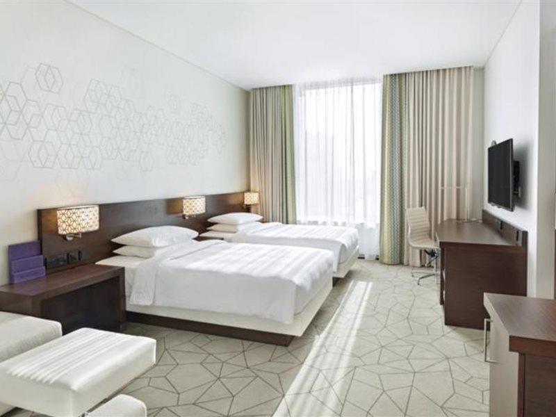 Hyatt Place Baniyas Square 4*