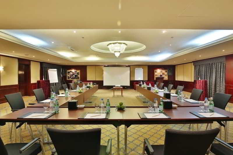 Coral Deira 4*