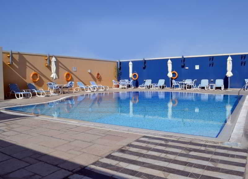 Nojoum Llc 4*