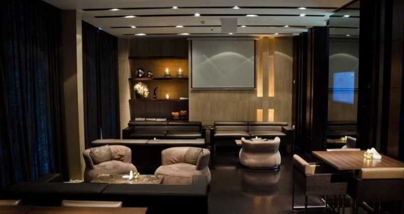 Sea View Hotel 4*