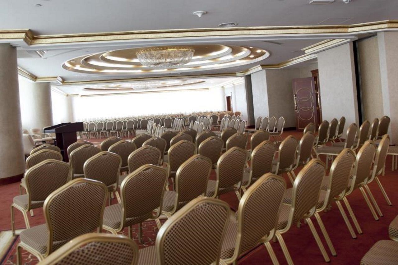 Grand Excelsior Al Barsha Hotel 4*