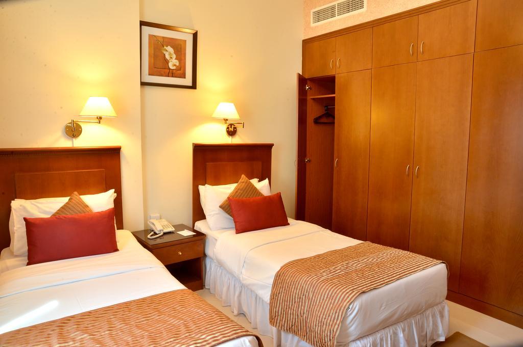 Legacy Aparthotel 3*