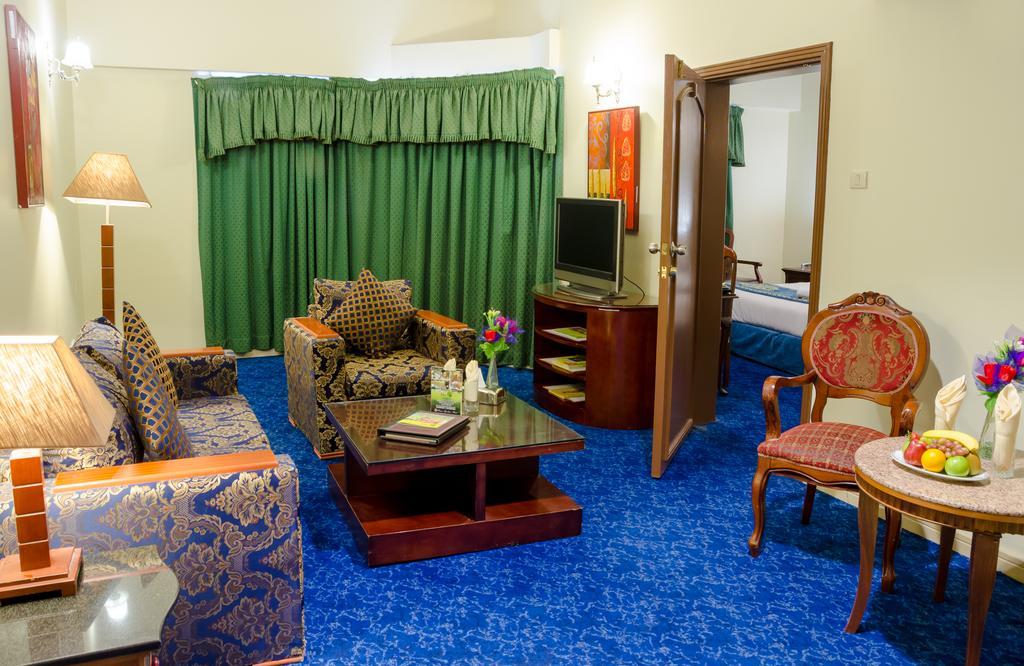 Ramee Guestline Hotel 2*