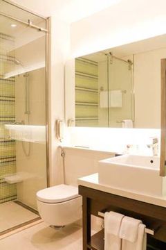 Hyatt Place Baniyas Square Dubai