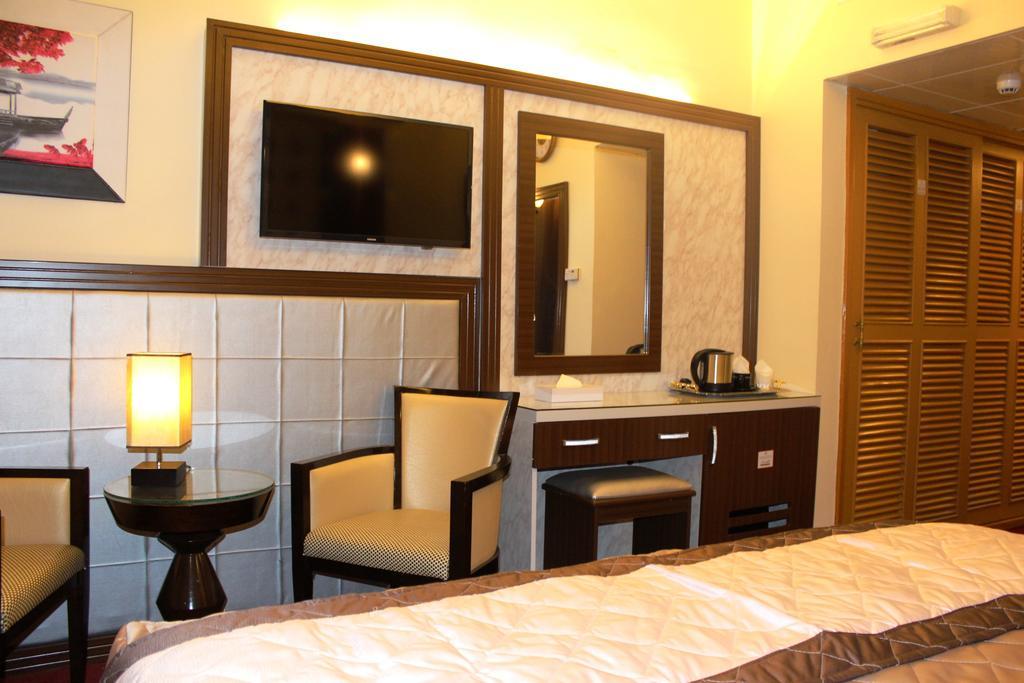 Al Khaleej Grand Hotel
