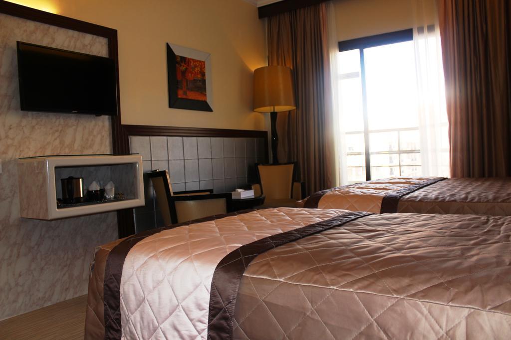Al Khaleej Grand Hotel 3*