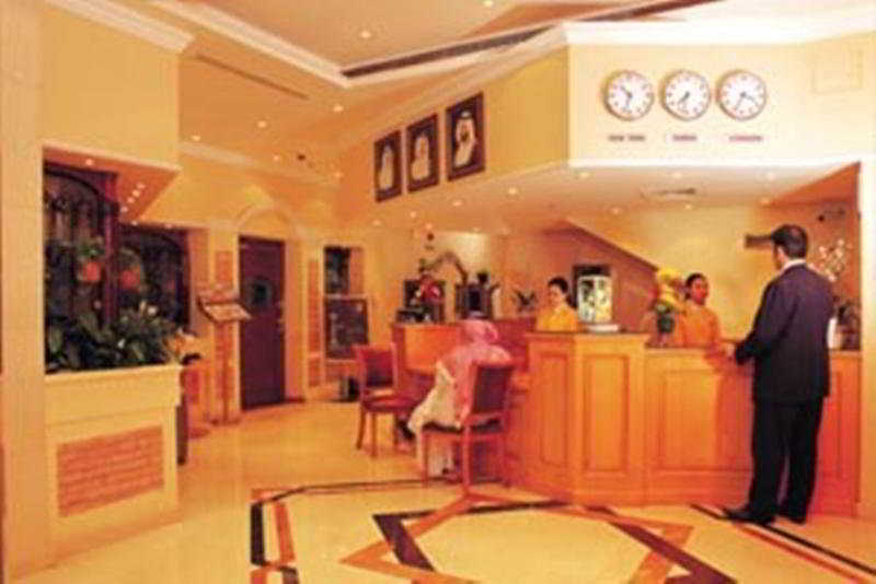 Broadway Hotel 3*