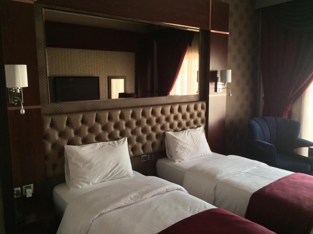 Kings Park Hotel 3*
