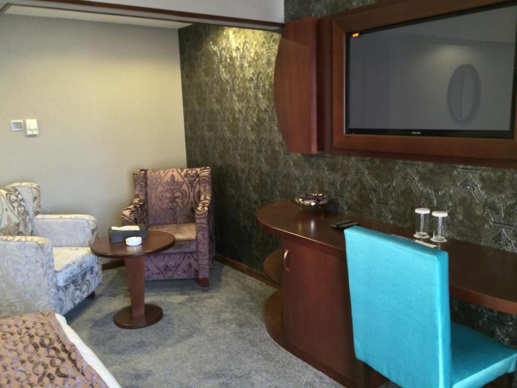 Kings Park Hotel