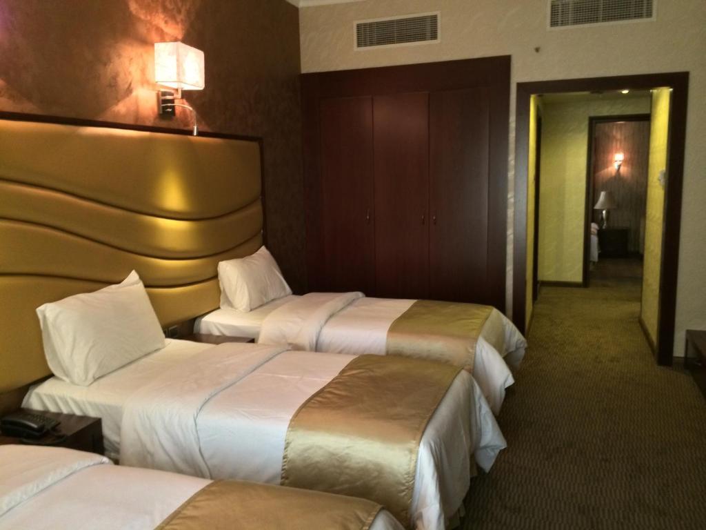 Kings Park Hotel 3*