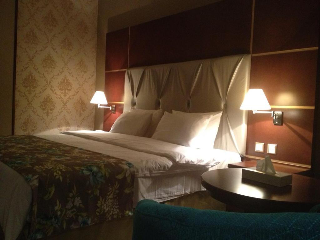 Kings Park Hotel 3*
