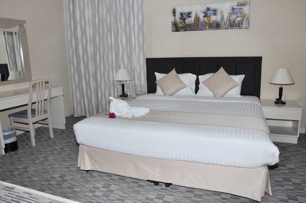 Wescott Pearl Aparthotel 3*