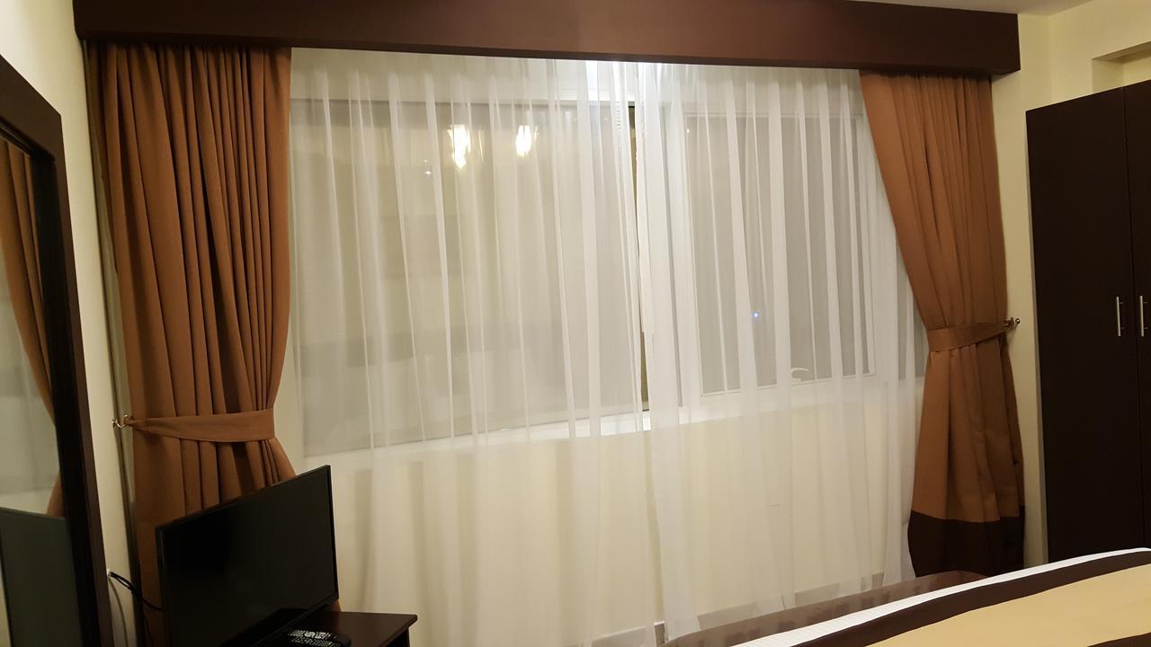 Travellers Aparthotel 4*
