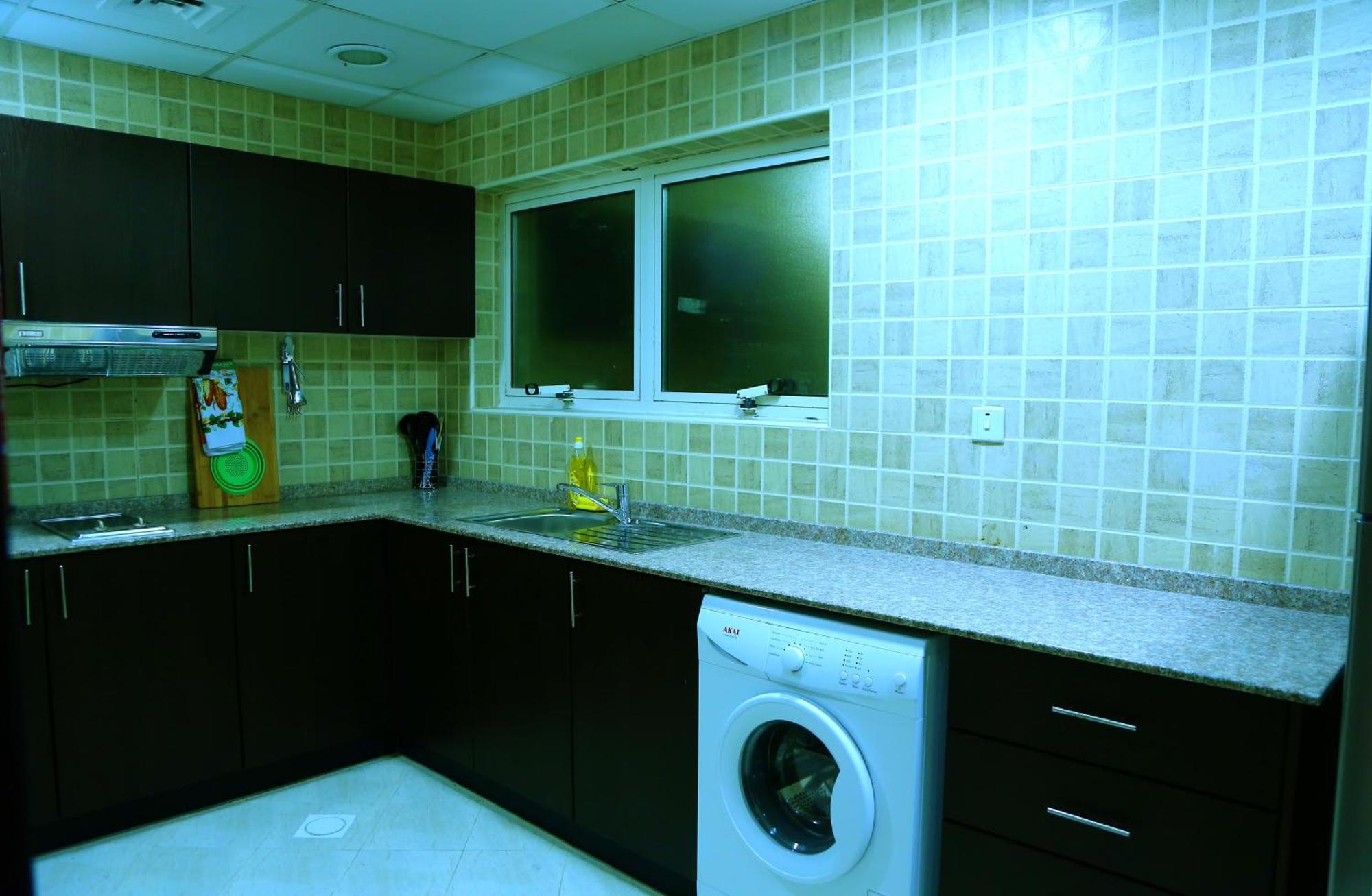 Travellers Aparthotel 4*