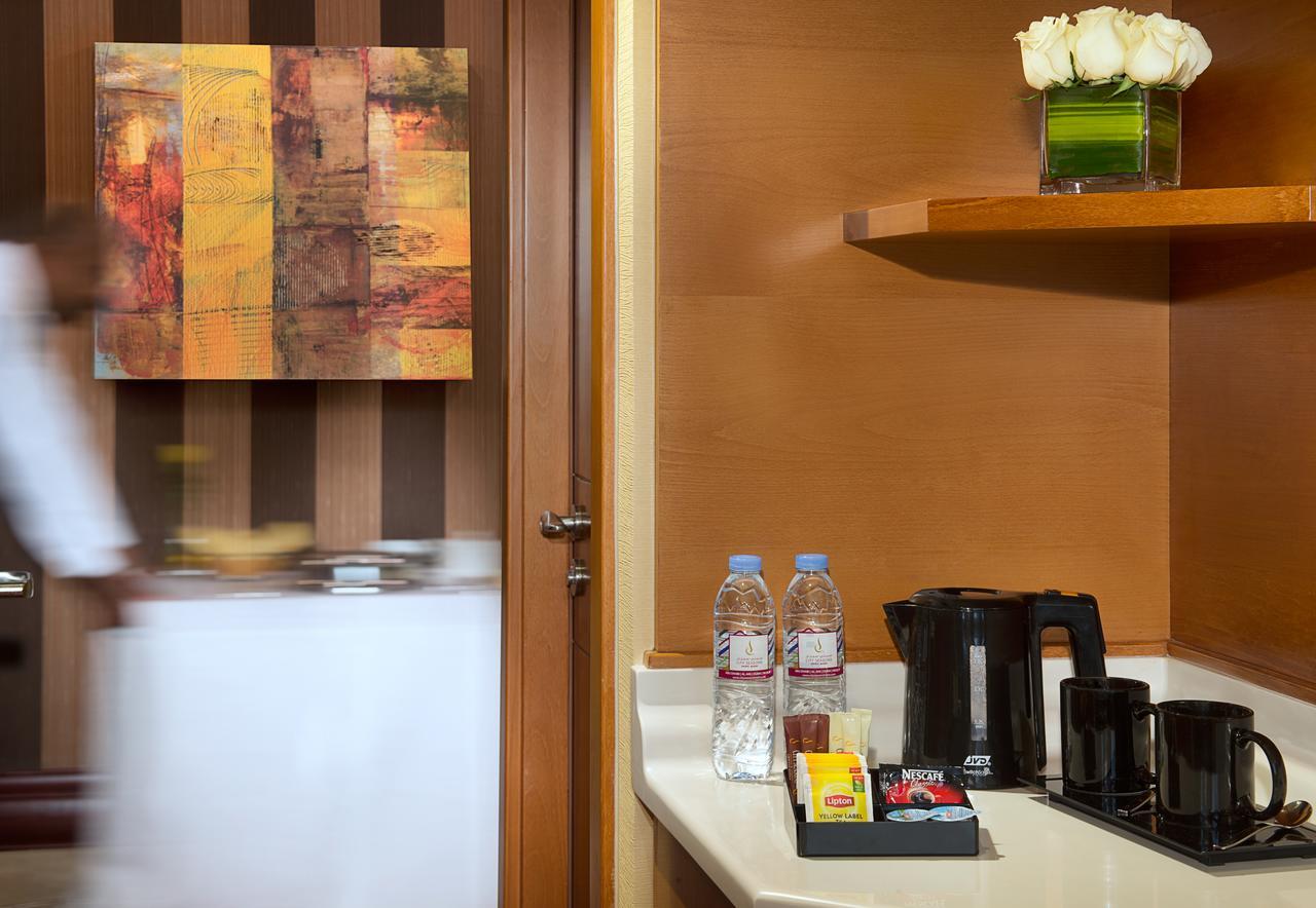 City Seasons Towers Hotel Bur Dubai 4*