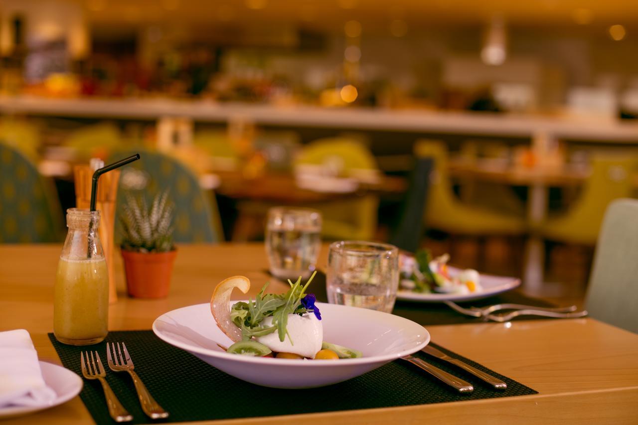 The Retreat Palm Mgallery By Sofitel 5* Dubai