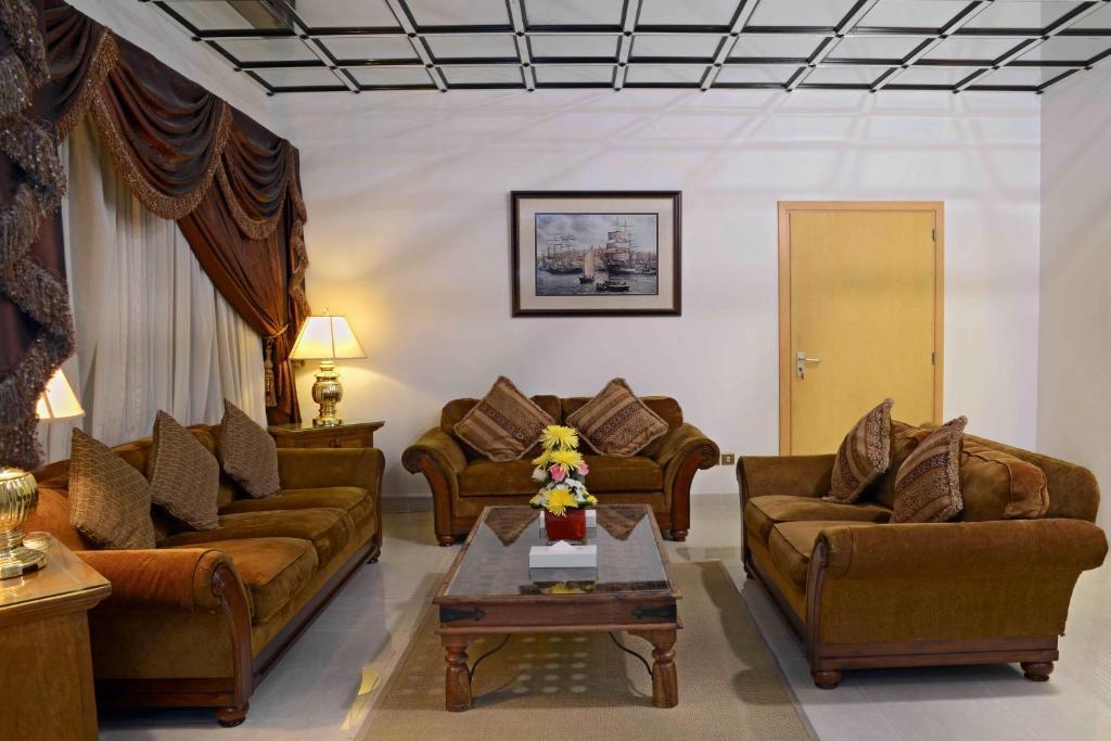 Sun And Sands Hotel