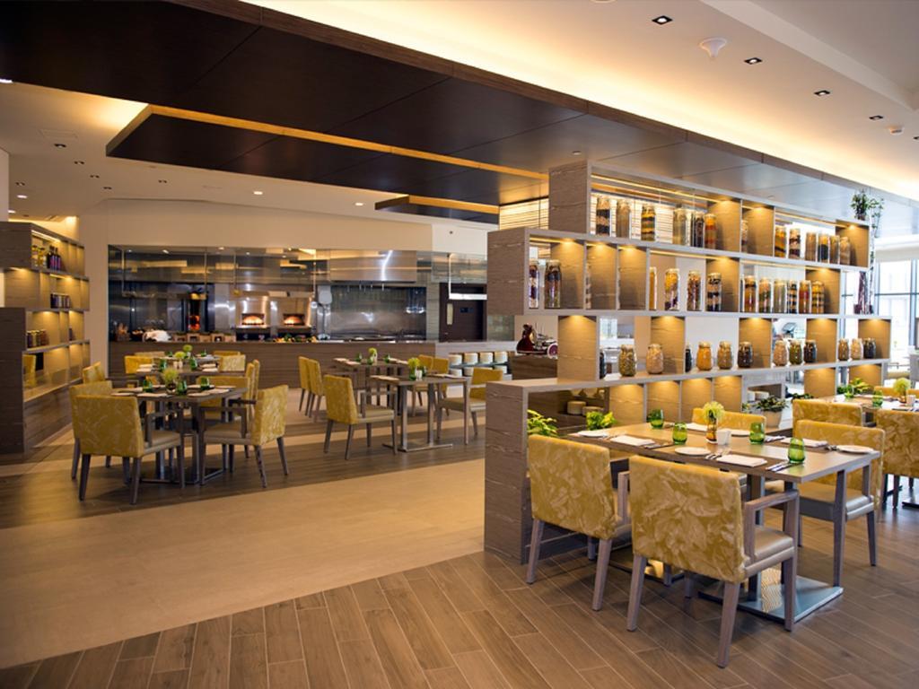 Hyatt Regency Creek Heights 5*