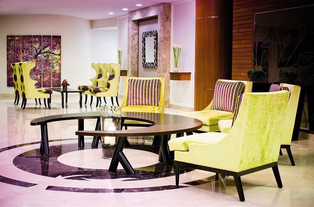 Hotel Avani Deira 5*