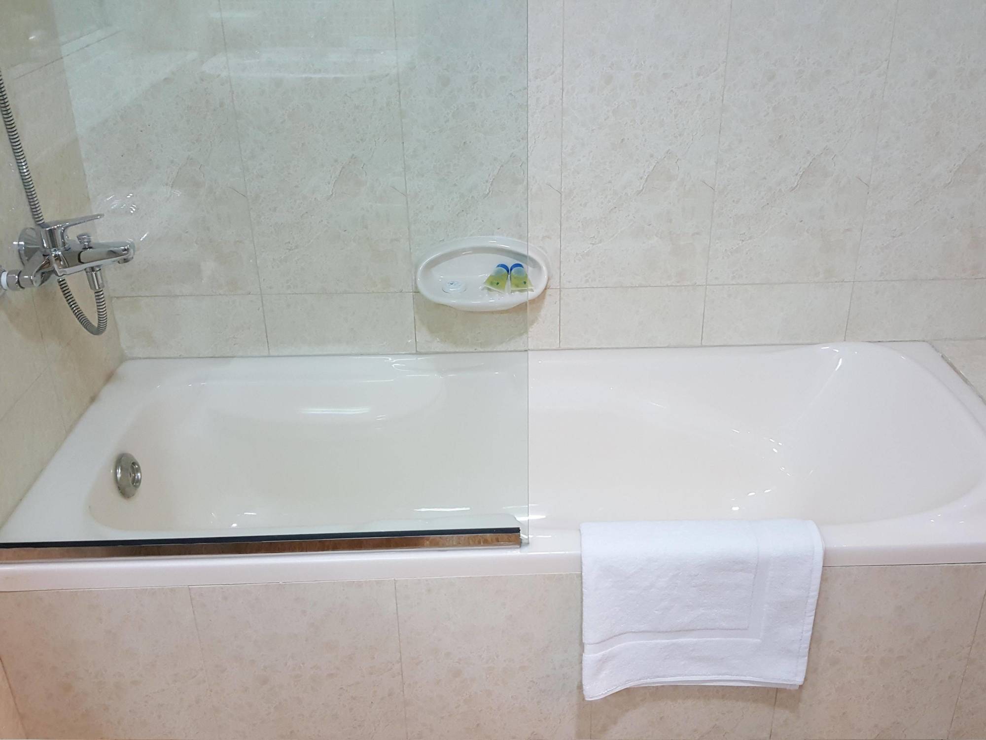 Travellers 4* Dubai