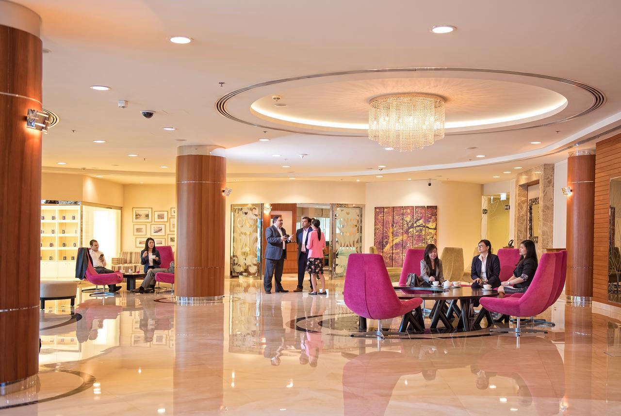 Avani Deira 5*