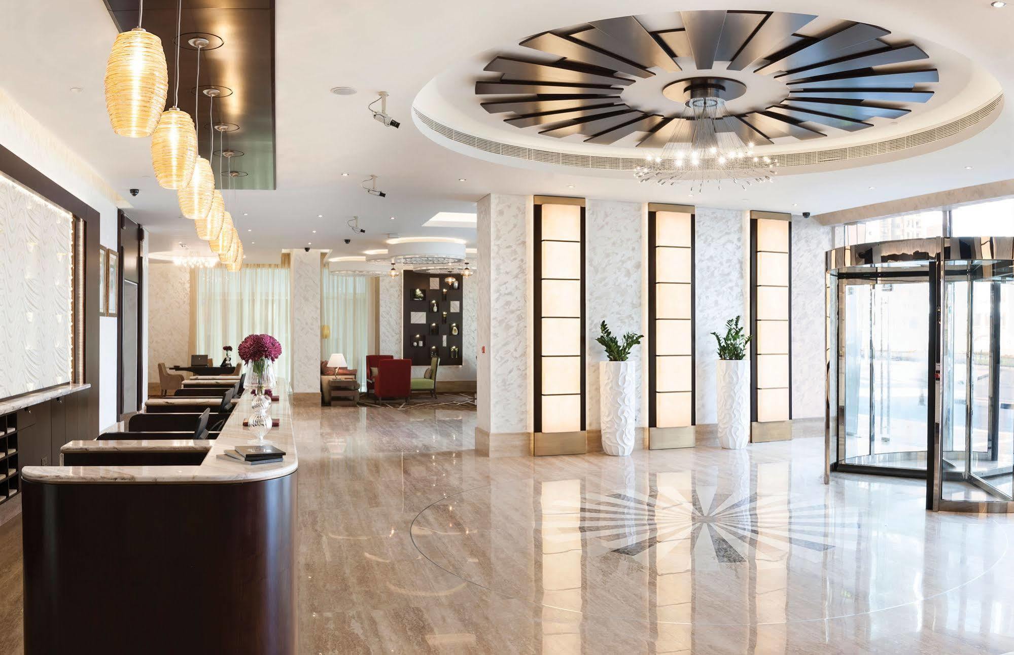 Hotel Carlton Downtown 4*