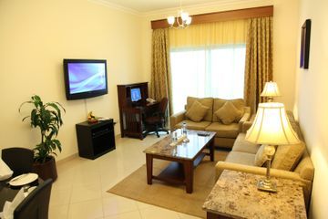 Legacy Aparthotel 3*