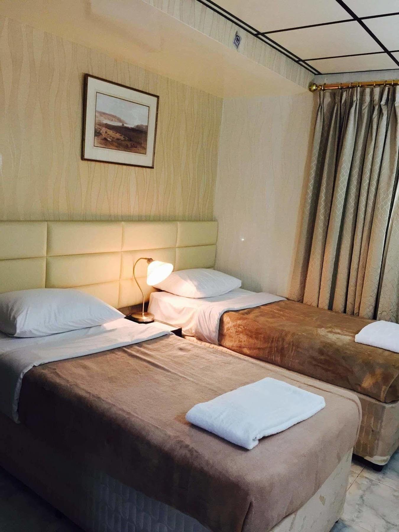 West Hotel *