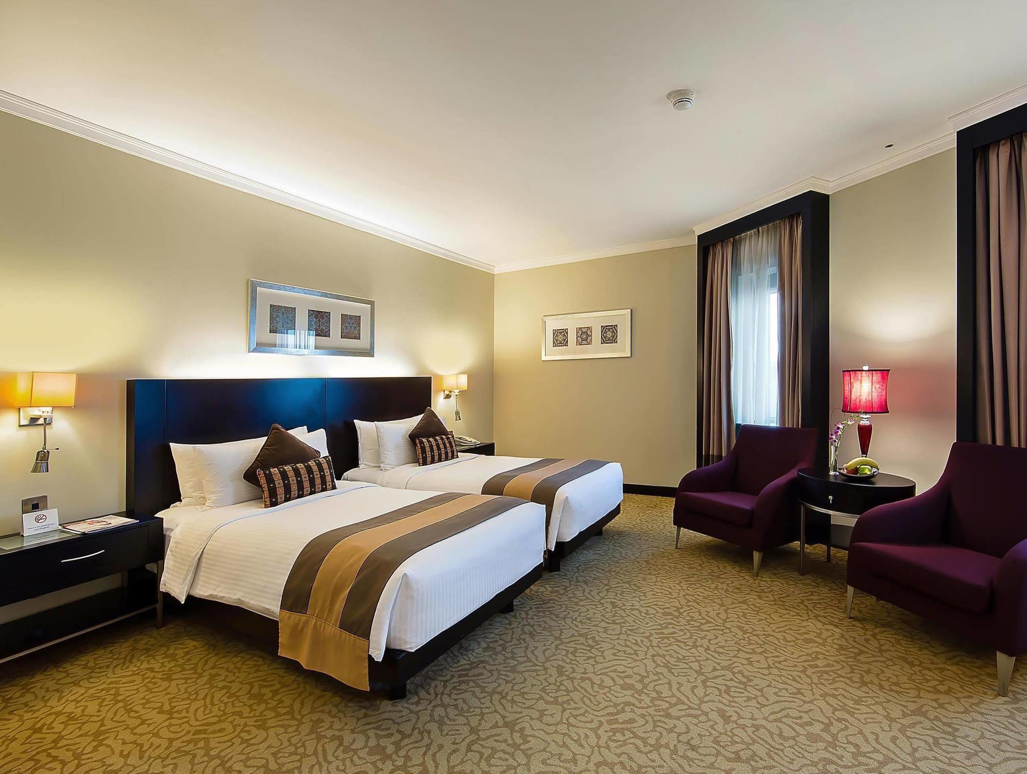 Ramada Plaza By Wyndham Deira Hotel 4*