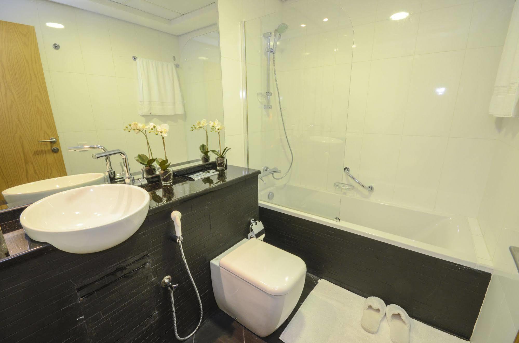 Aparthotel Grand Heights Dubai