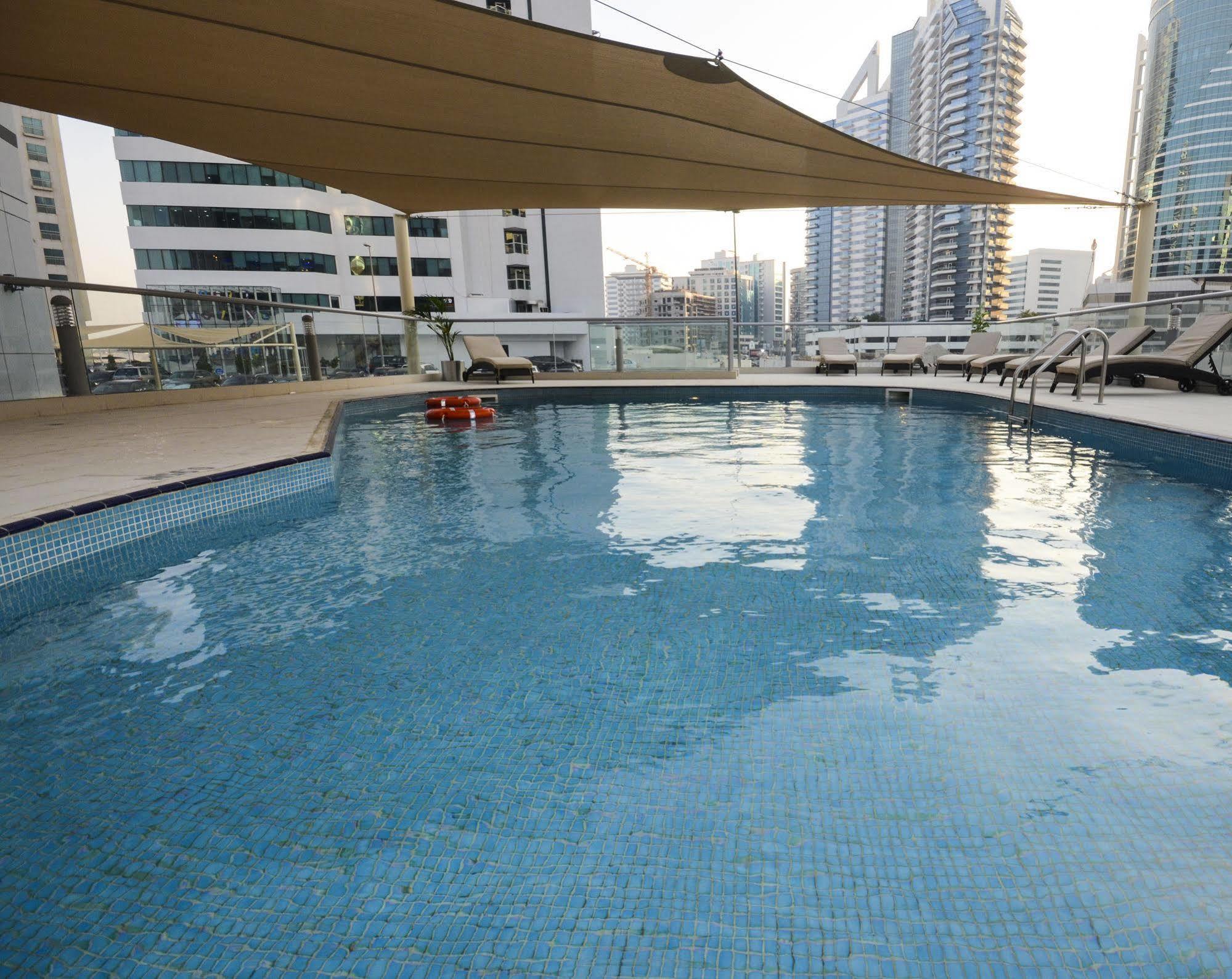 Grand Heights 4*