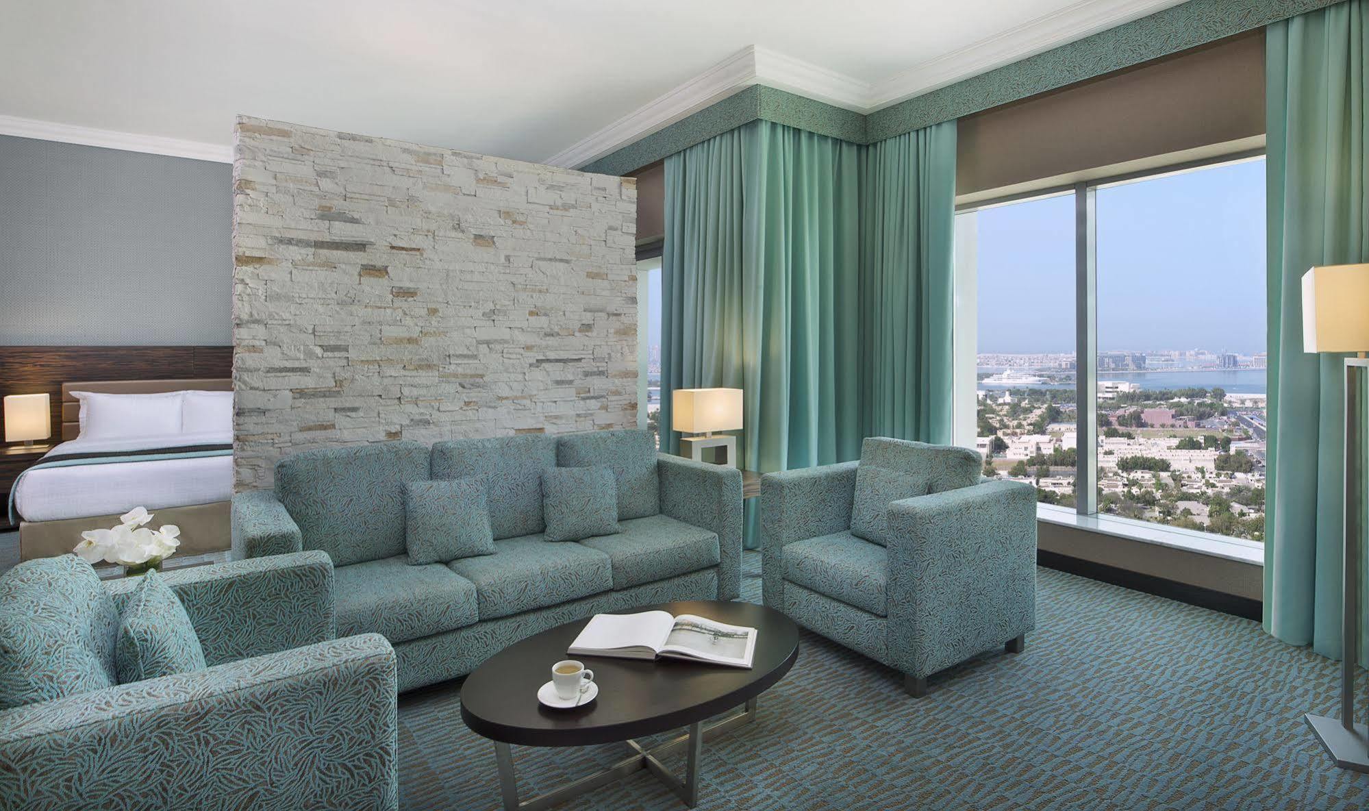 Atana Hotel 4*