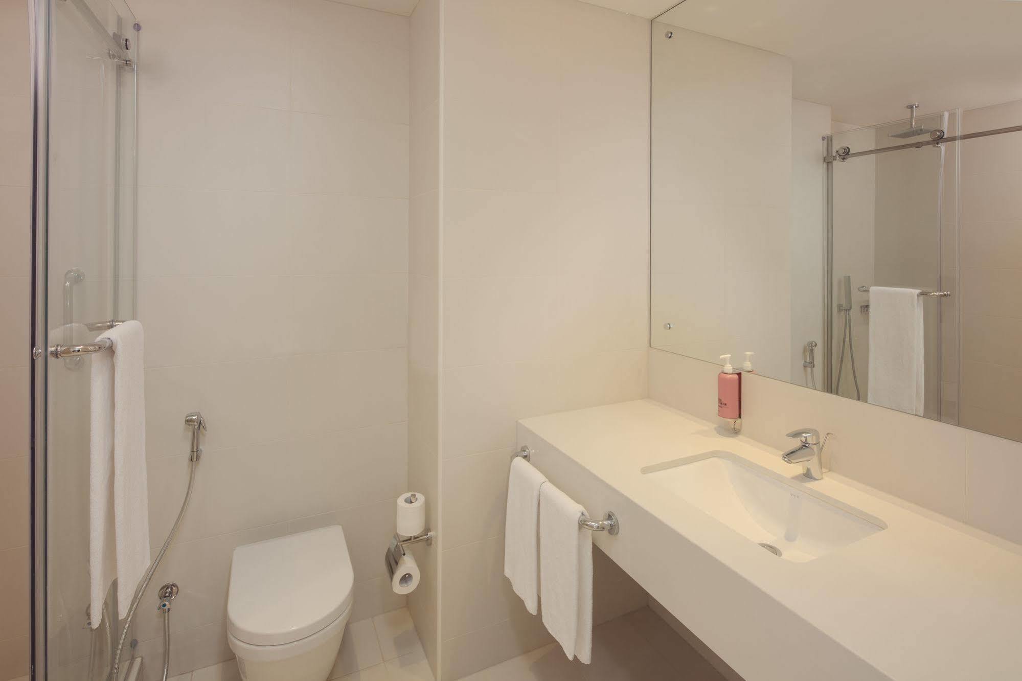 Rove Healthcare City Hotel Dubai