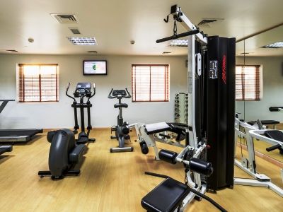 Holiday Inn Express Dubai Jumeirah, An Ihg Hotel