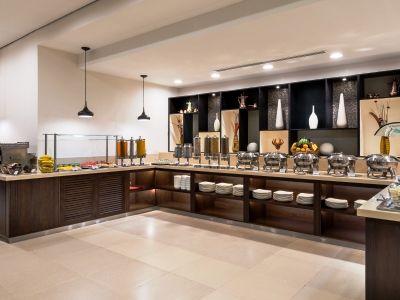 Hotel Holiday Inn Express Dubai Jumeirah, An Ihg Hotel 2*