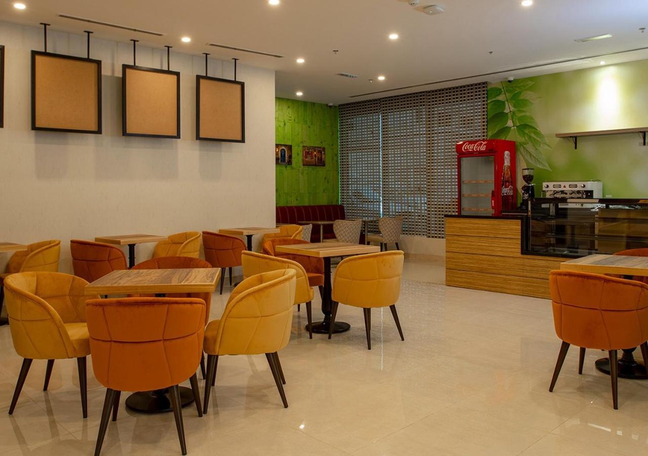 Jacob's Garden Hotel 4*