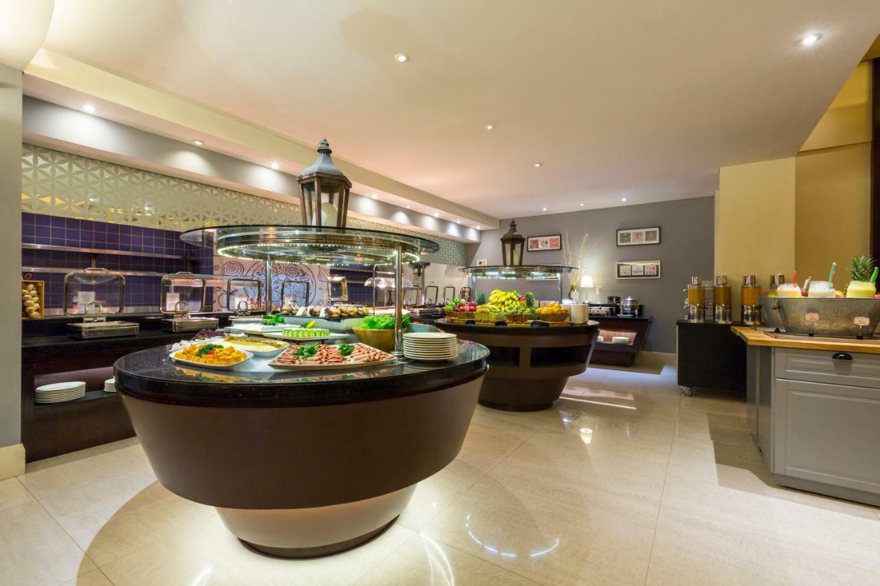 Novotel Deira Creekside Hotel 4*