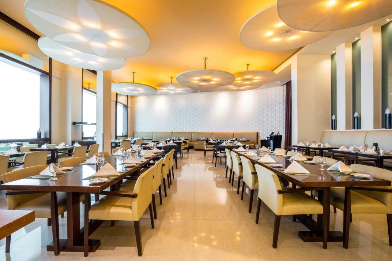Novotel Deira Creekside Hotel 4*
