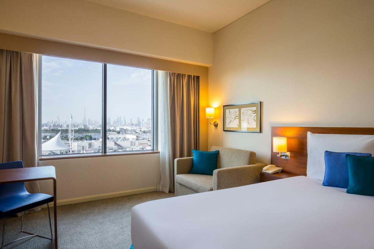 Novotel Deira Creekside Hotel 4*